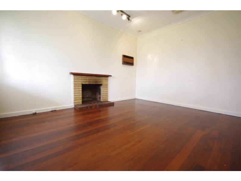 16 Selhurst Way, Balga WA 6061