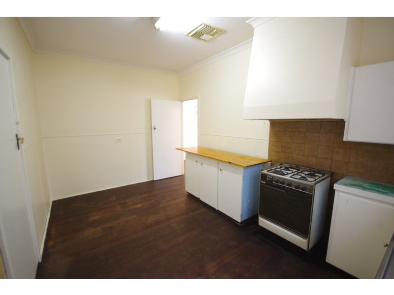 16 Selhurst Way, Balga WA 6061