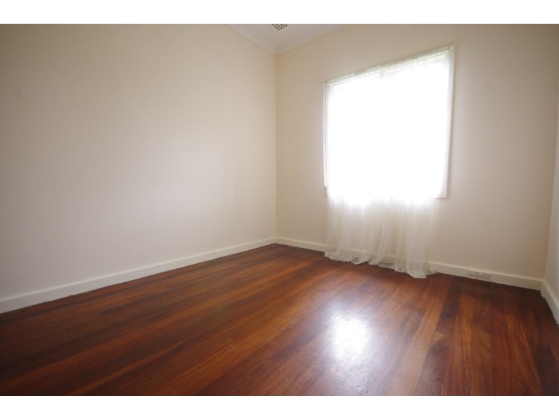 16 Selhurst Way, Balga WA 6061