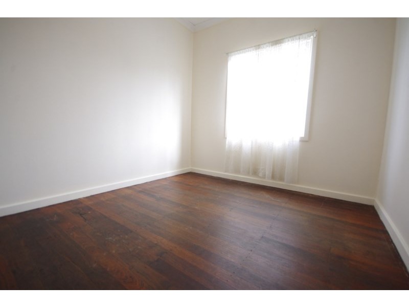 16 Selhurst Way, Balga WA 6061