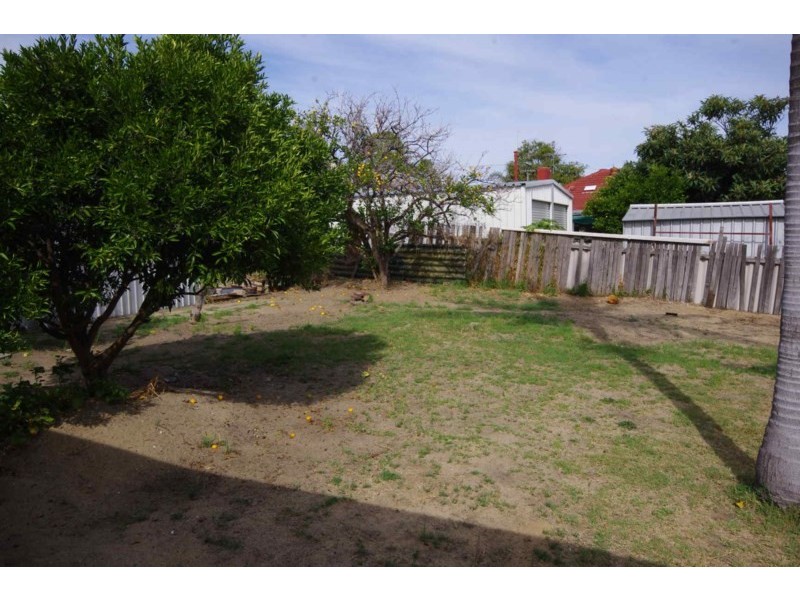 16 Selhurst Way, Balga WA 6061