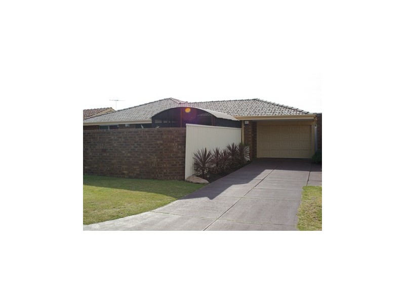 4 Kingfisher Place, Stirling WA 6021