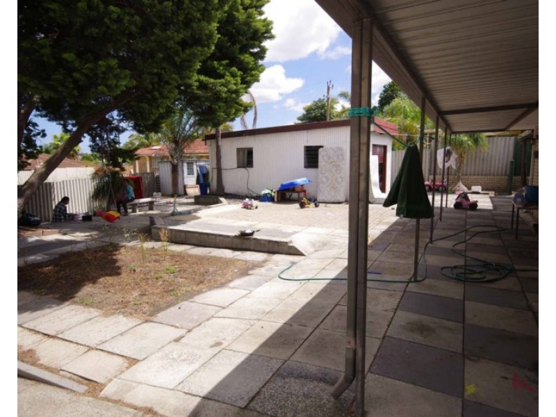 3 Binstead Court, Koondoola WA 6064