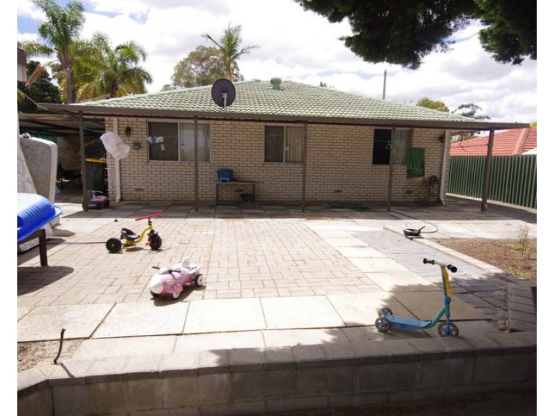 3 Binstead Court, Koondoola WA 6064