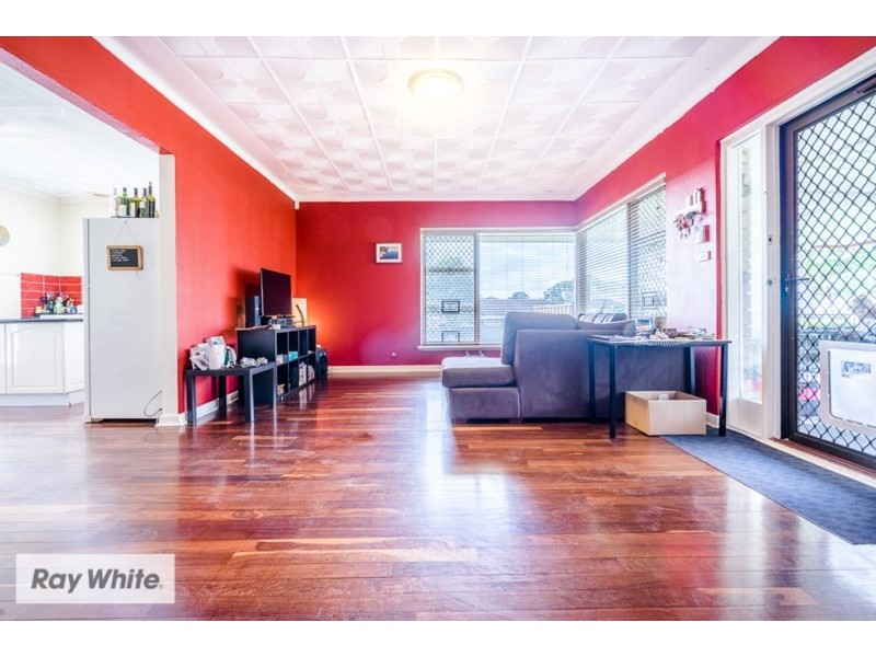 5 Wolya Way, Westminster WA 6061