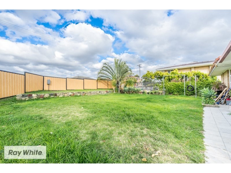 5 Wolya Way, Westminster WA 6061