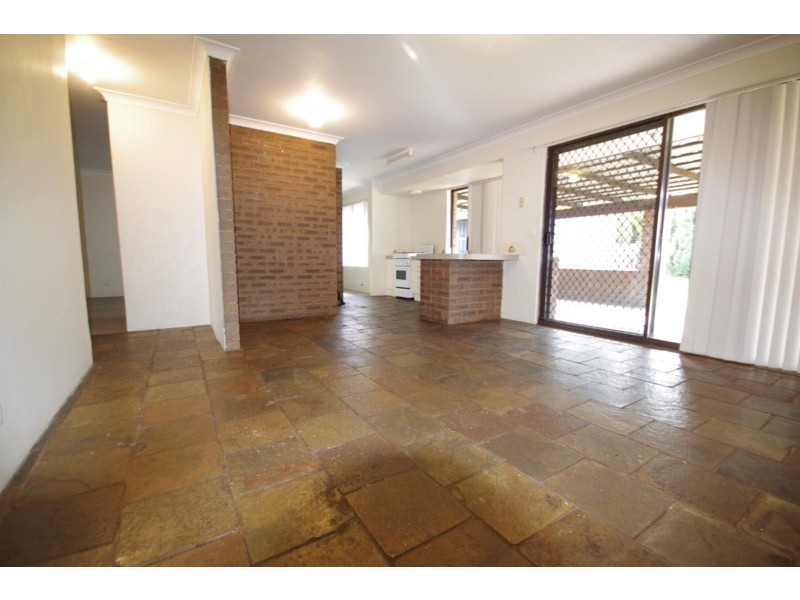 8 Crucis Close, Mirrabooka WA 6061