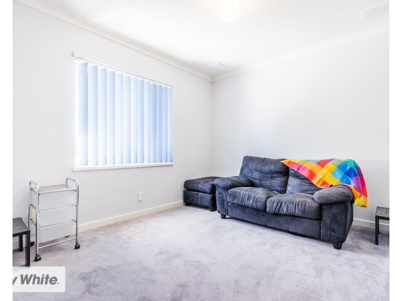 2/37 Ellerby Way, Koondoola WA 6064