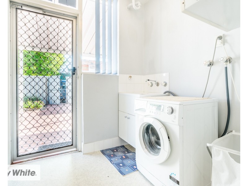 2/37 Ellerby Way, Koondoola WA 6064