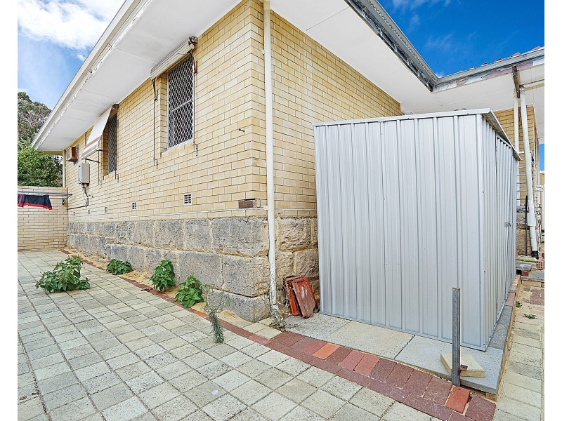 22 Barrows Way, Balga WA 6061