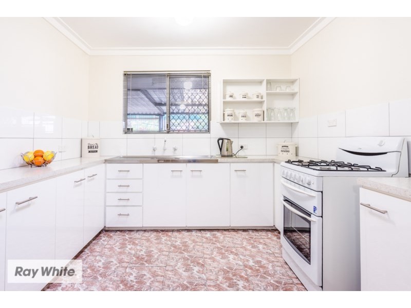 18 Denston Way, Girrawheen WA 6064