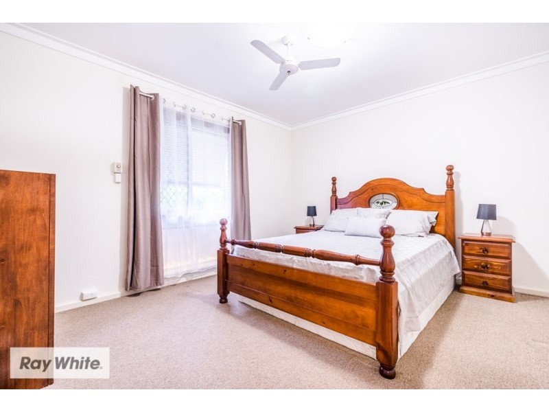 18 Denston Way, Girrawheen WA 6064