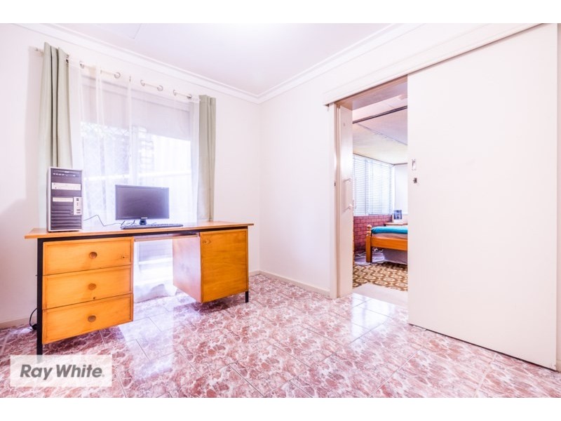 18 Denston Way, Girrawheen WA 6064