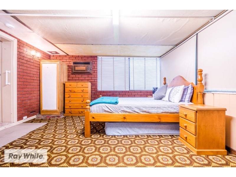 18 Denston Way, Girrawheen WA 6064