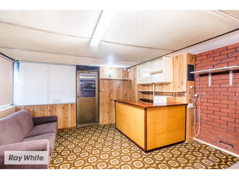 18 Denston Way, Girrawheen WA 6064