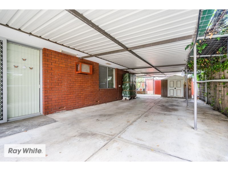 18 Denston Way, Girrawheen WA 6064