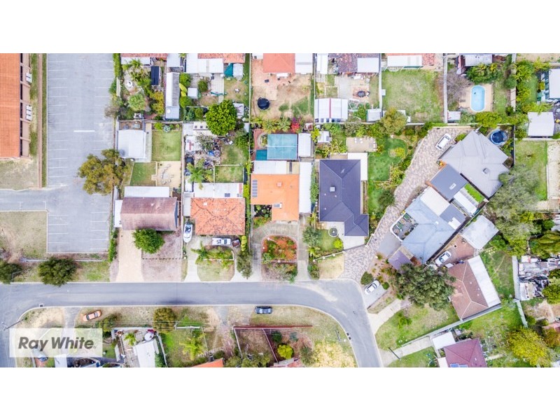 18 Denston Way, Girrawheen WA 6064