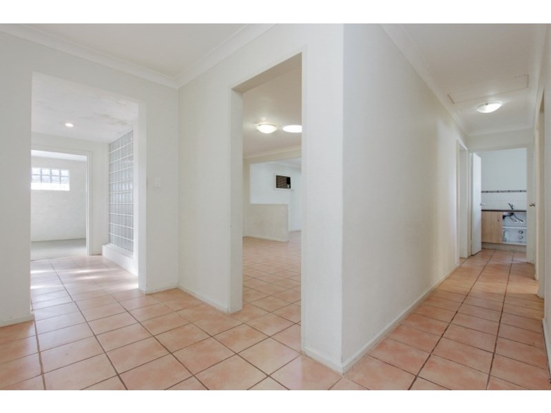 7 Dodds Place, Beechboro WA 6063