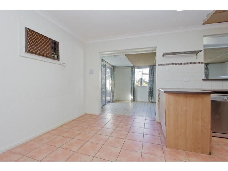 7 Dodds Place, Beechboro WA 6063