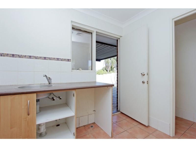 7 Dodds Place, Beechboro WA 6063