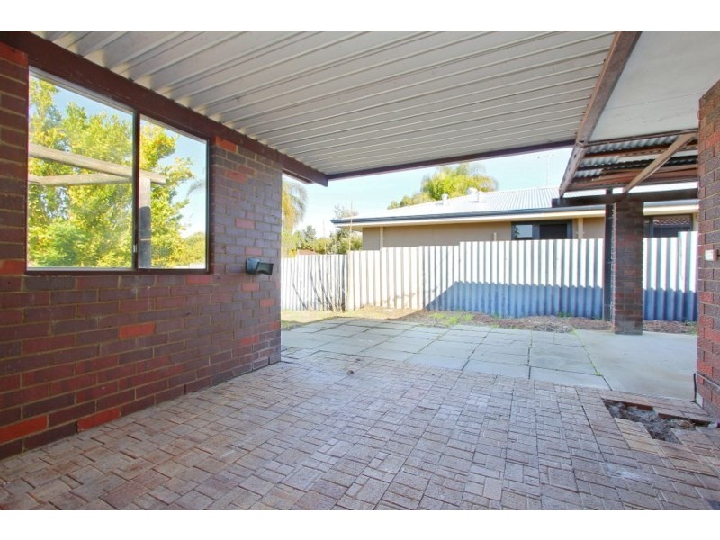 7 Dodds Place, Beechboro WA 6063
