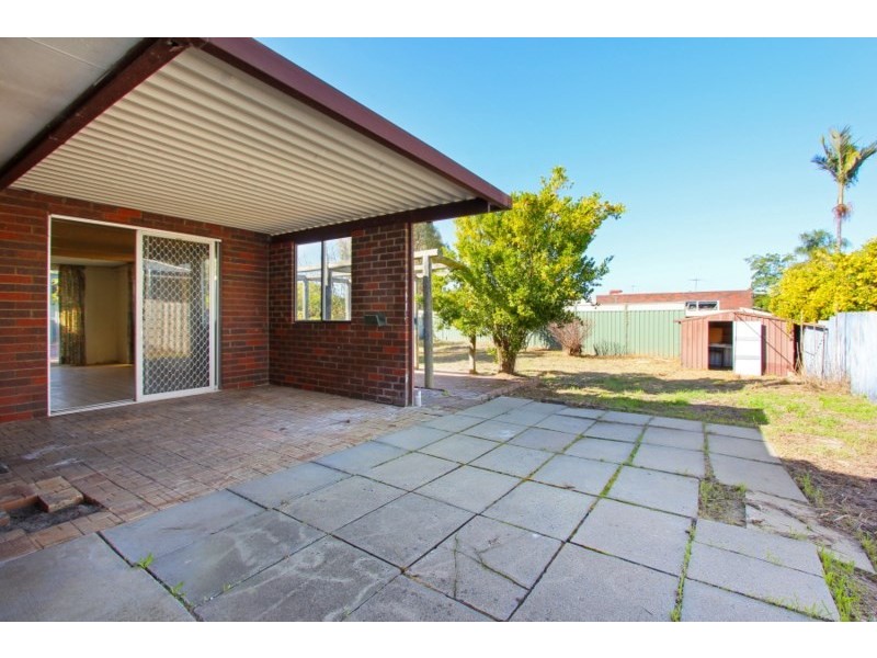 7 Dodds Place, Beechboro WA 6063