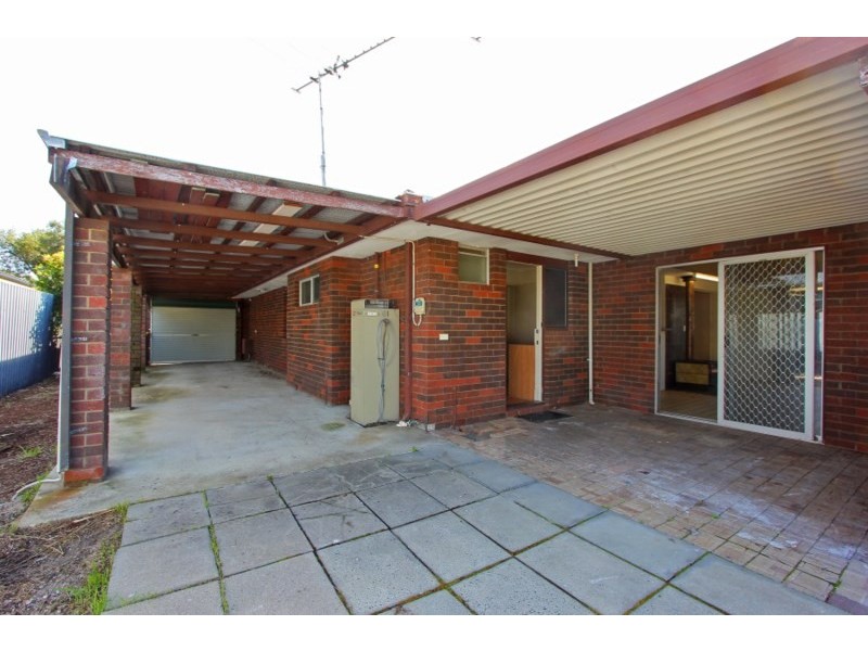 7 Dodds Place, Beechboro WA 6063