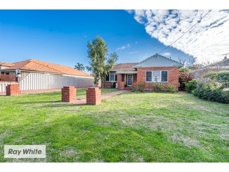 31 Bradley Street, Yokine WA 6060