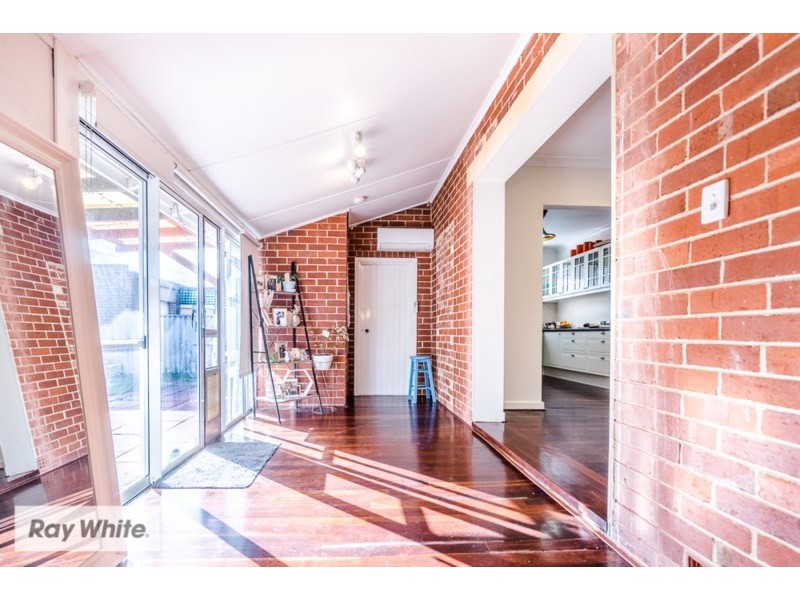 31 Bradley Street, Yokine WA 6060