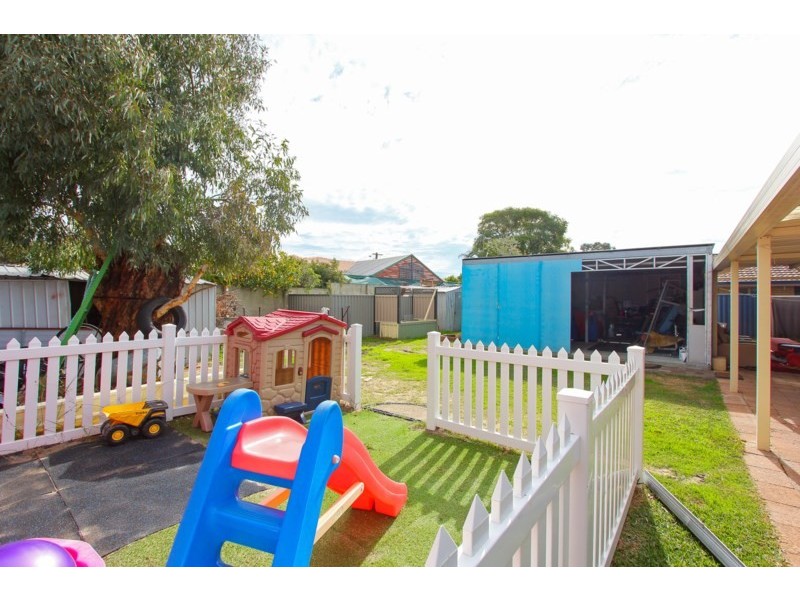 208 Altone Road, Beechboro WA 6063