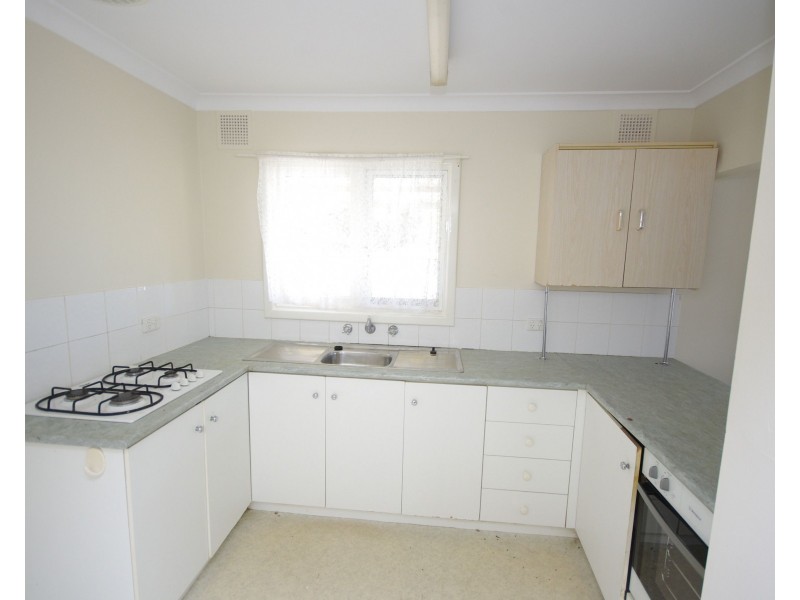 48 Gummow Way, Girrawheen WA 6064