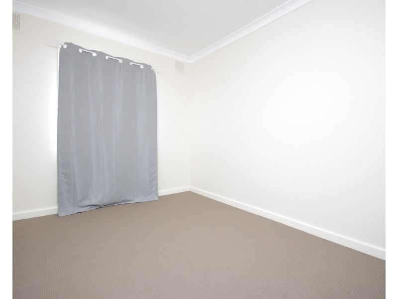 48 Gummow Way, Girrawheen WA 6064