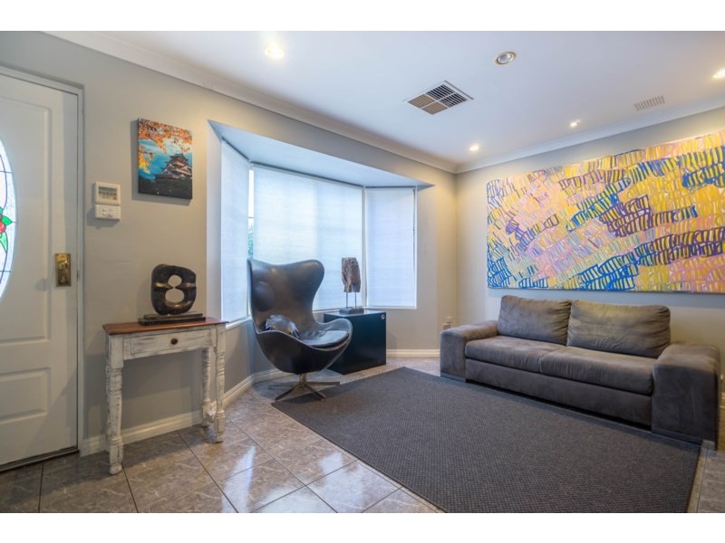 25 Beedelup Close, Ballajura WA 6066