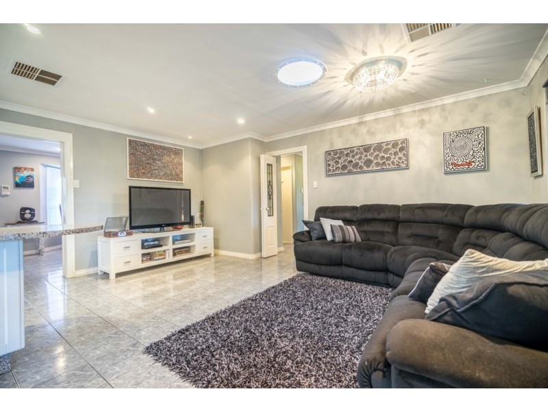 25 Beedelup Close, Ballajura WA 6066