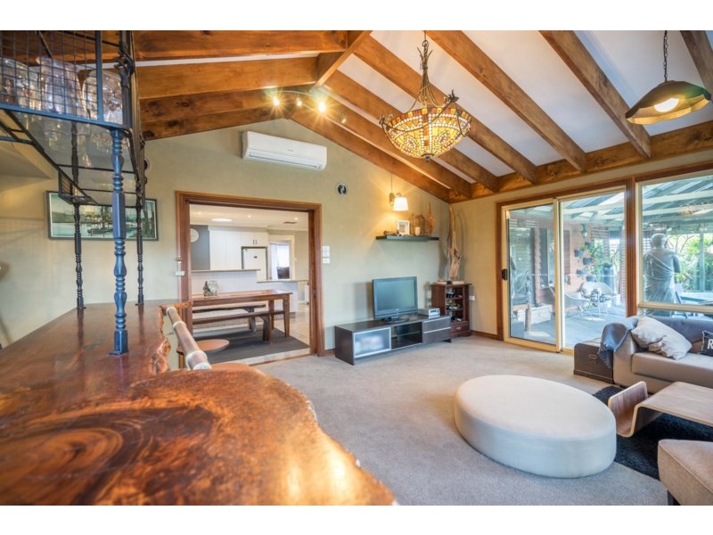 25 Beedelup Close, Ballajura WA 6066