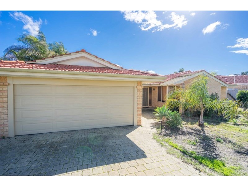 15 Daventry Drive, Alexander Heights WA 6064