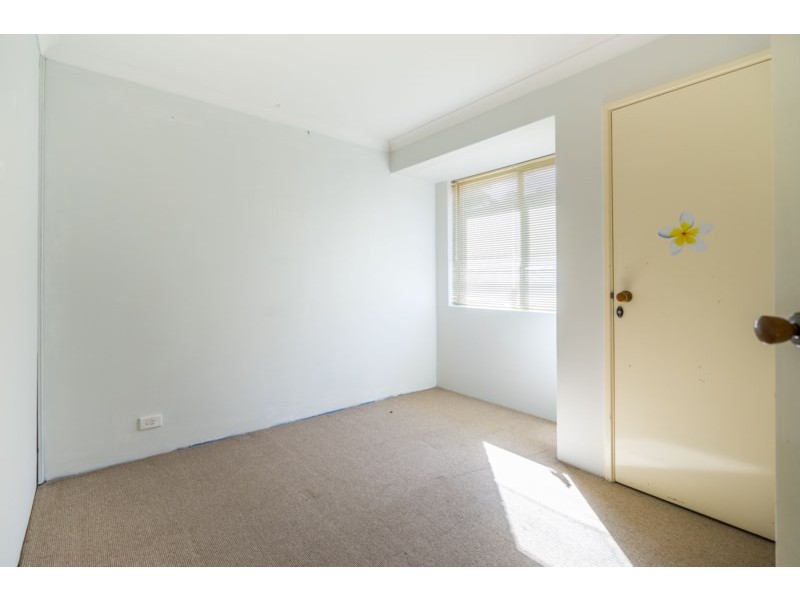 15 Daventry Drive, Alexander Heights WA 6064