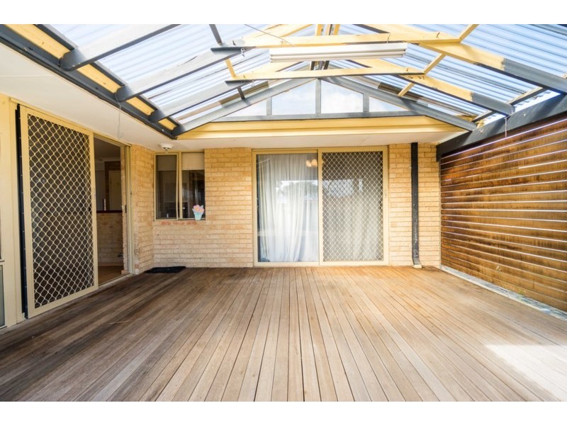 15 Daventry Drive, Alexander Heights WA 6064