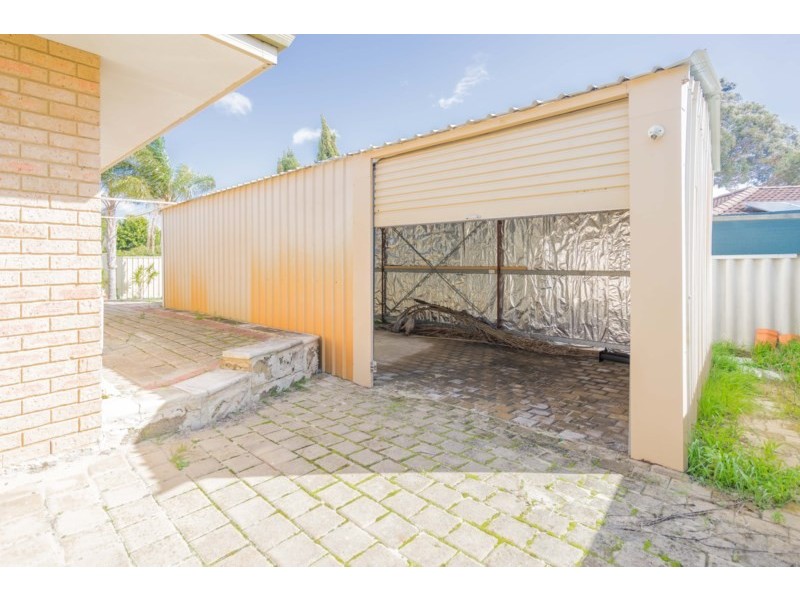 15 Daventry Drive, Alexander Heights WA 6064