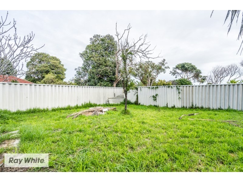 24 Earnley Way, Balga WA 6061