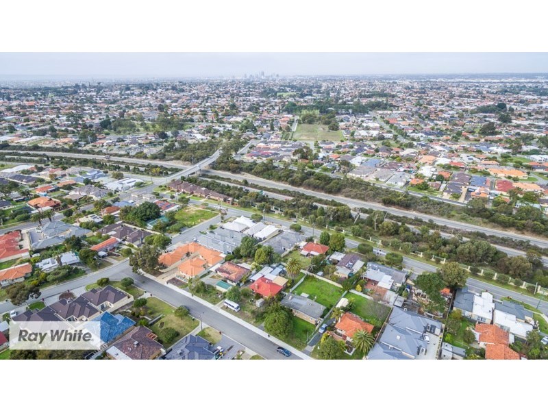 24 Earnley Way, Balga WA 6061