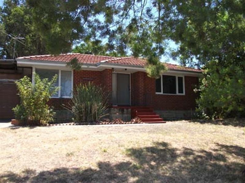 29 Colne Way, Girrawheen WA 6064