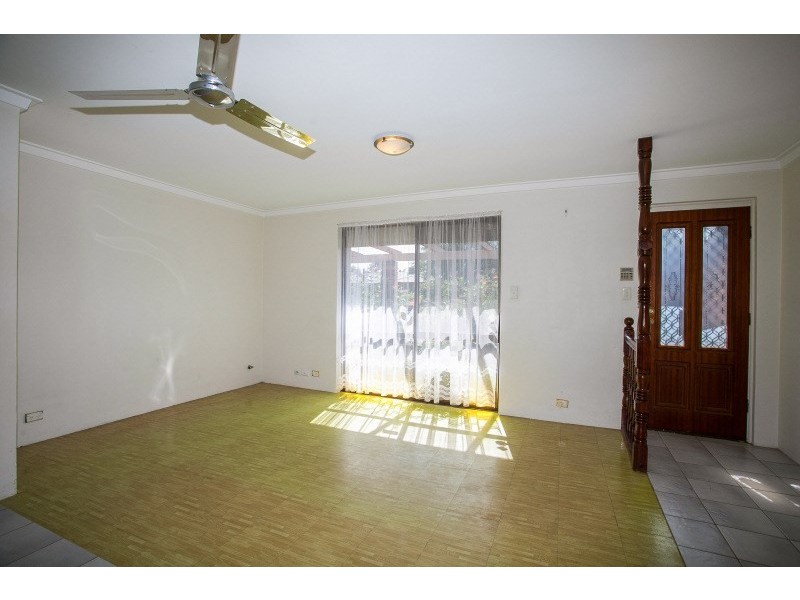 5 Carstairs Court, Beechboro WA 6063