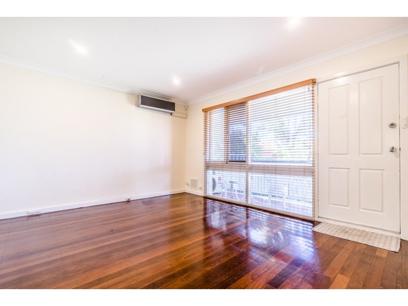 19b Golders Way, Girrawheen WA 6064