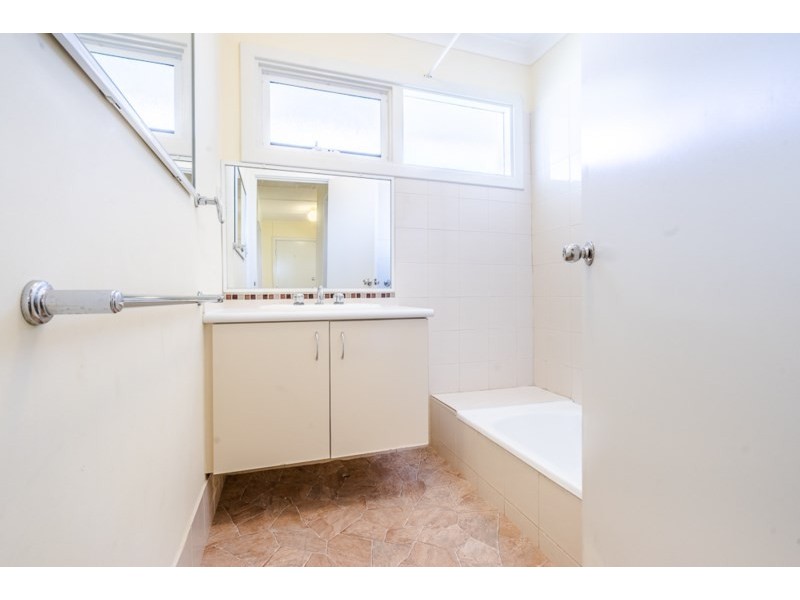 19b Golders Way, Girrawheen WA 6064