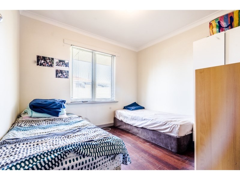 46 Amberton Avenue, Girrawheen WA 6064