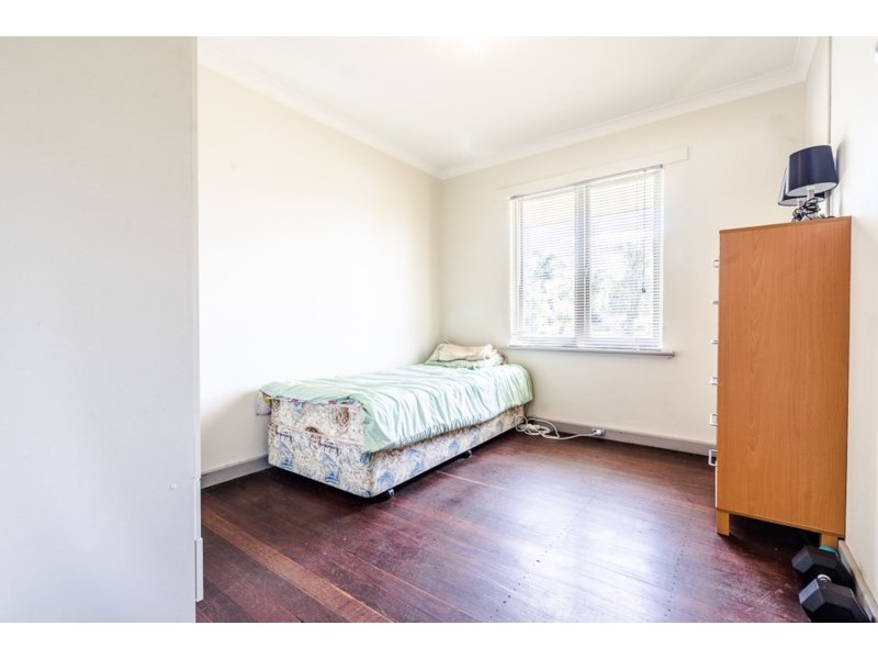 46 Amberton Avenue, Girrawheen WA 6064