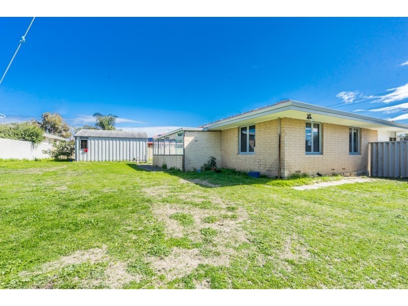 46 Amberton Avenue, Girrawheen WA 6064