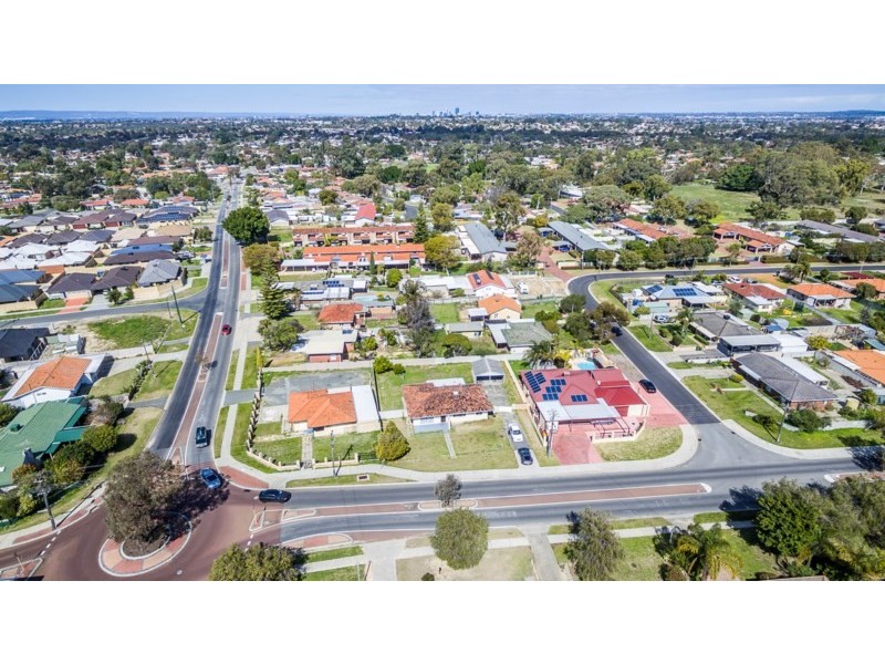 46 Amberton Avenue, Girrawheen WA 6064