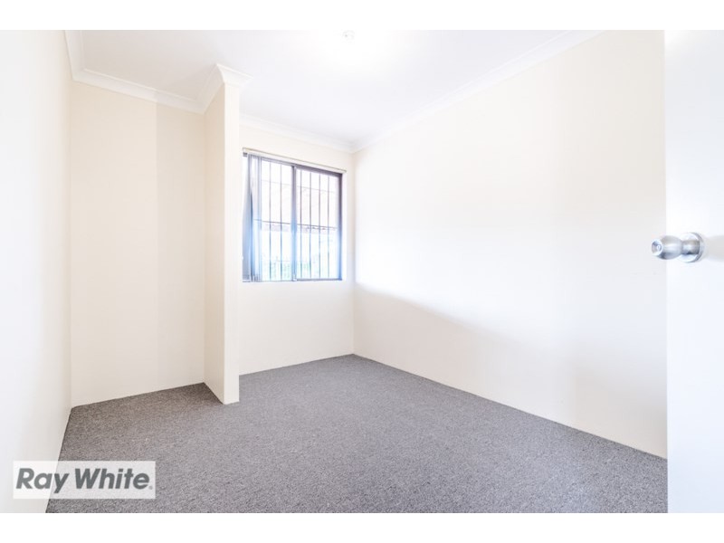 5 Lambourne Retreat, Mirrabooka WA 6061